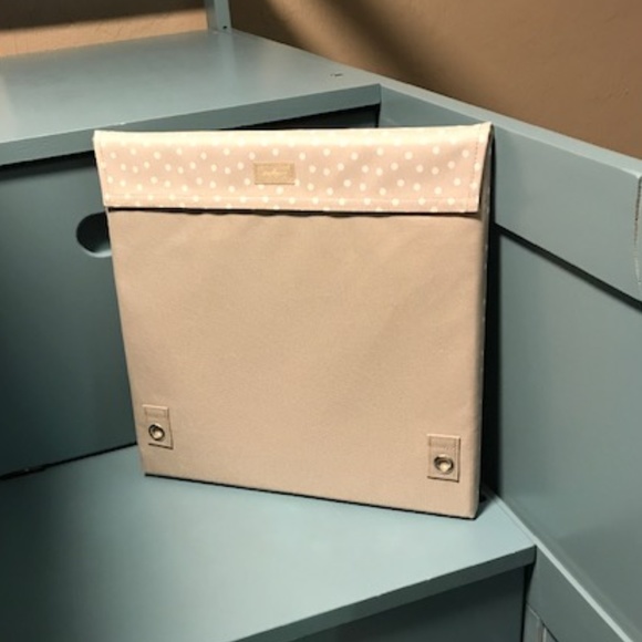 Thirty-One Wall Pinboard Taupe Dancing Dot - Picture 2 of 3